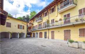 Beautiful apartment in Manerba del Garda with 2 Bedrooms